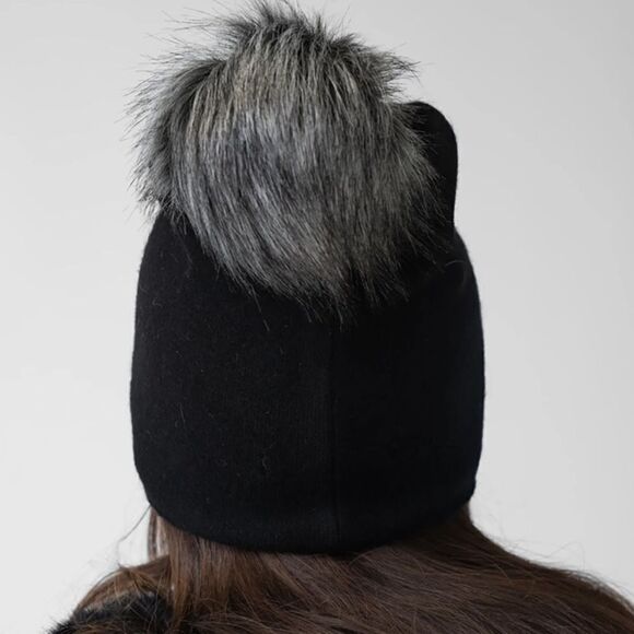 NWT New Adrienne Landau Black Crystal Embellished Wool Star Pom Pom Hat/Beanie main image 11